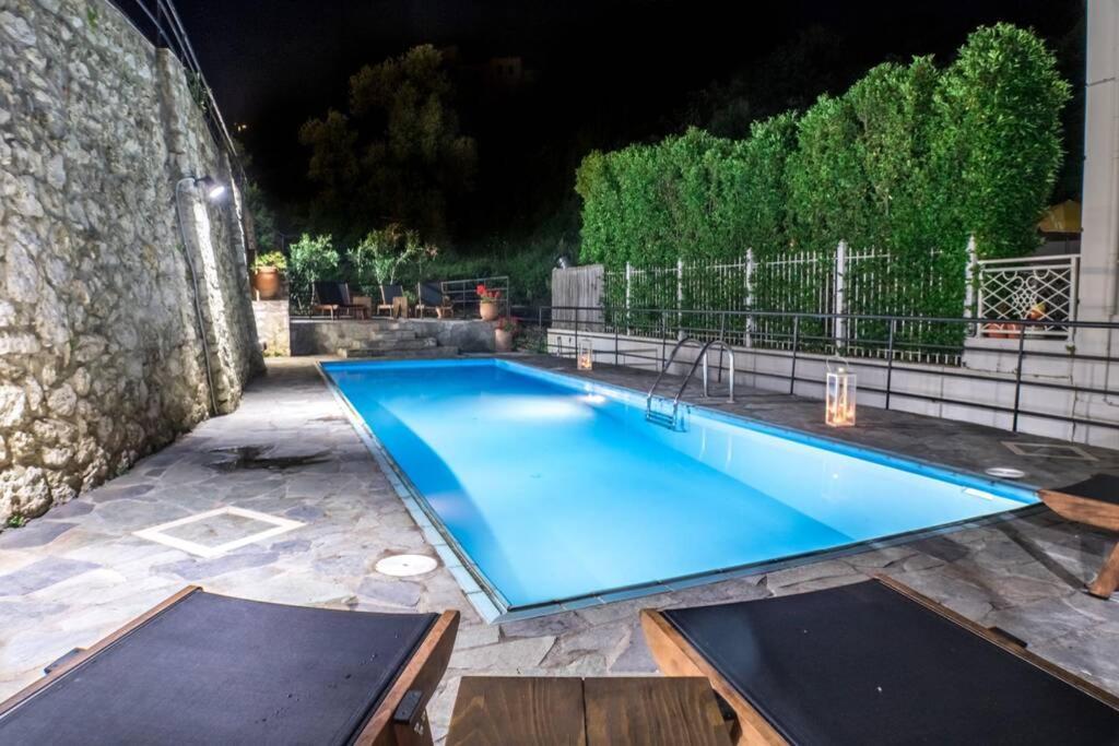 Villa Ventus, 40Sqm Private Pool & Hot Tub! Roussospítion 외부 사진