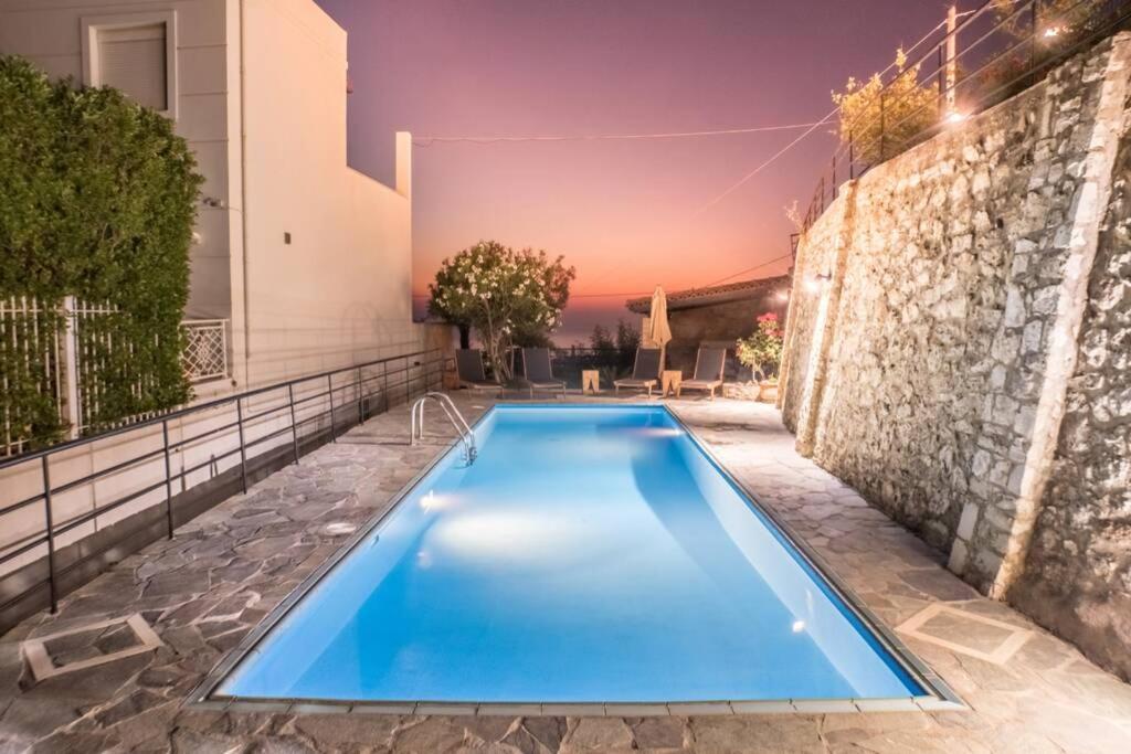 Villa Ventus, 40Sqm Private Pool & Hot Tub! Roussospítion 외부 사진